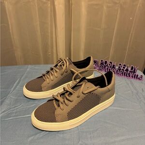 Ideology Stylish Unisex Sneakers in gray